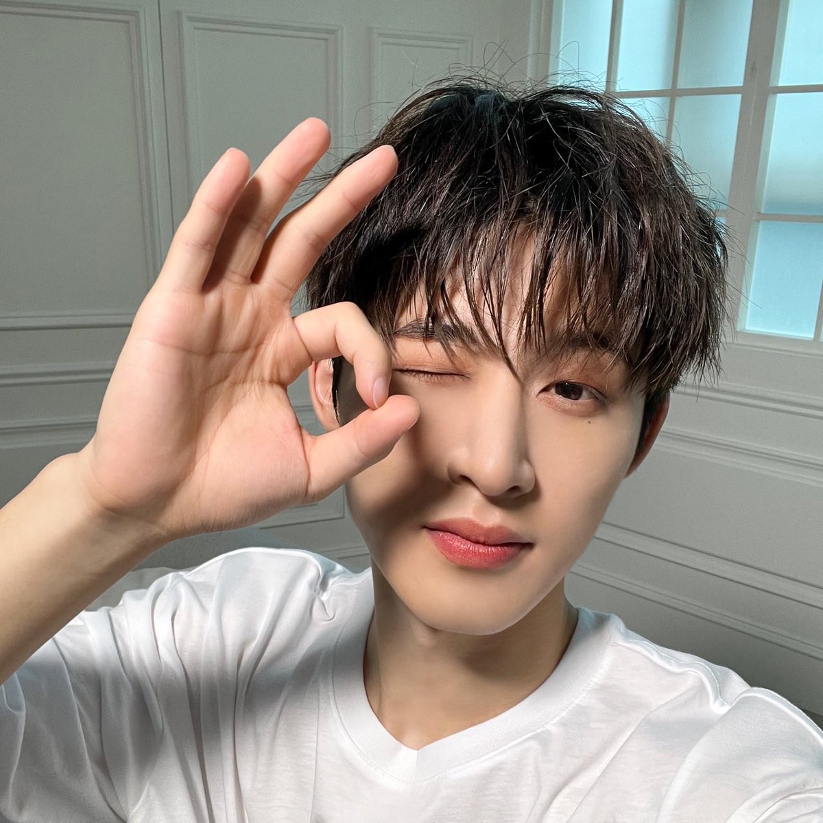 bemy131's tweet photo. 버블프사바꿨네예뽀다!!!!
라는말에윙크하고있는거재수없어서바꿨다는거
ㄹㅇ빈쪽이같��� https://t.co/RWO4wLJqtd
