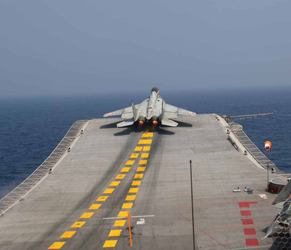 SpokespersonMoD's tweet image. .@indiannavy demonstrate prowess at sea aboard INS Vikramaditya aircraft carrier. Impressive displays showcasing naval strength and capabilities. #IndianNavy #INSVikramaditya 

@PMOIndia 
@rajnathsingh 
@giridhararamane 
@HQ_IDS_India 
@PIB_India