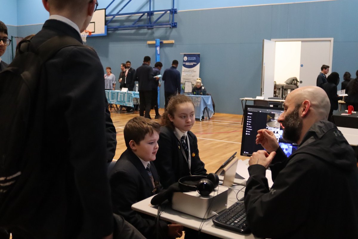 Careers Day @coopbellevue with some fine young minds ready to take on the future.

#TheBelleVueDifference