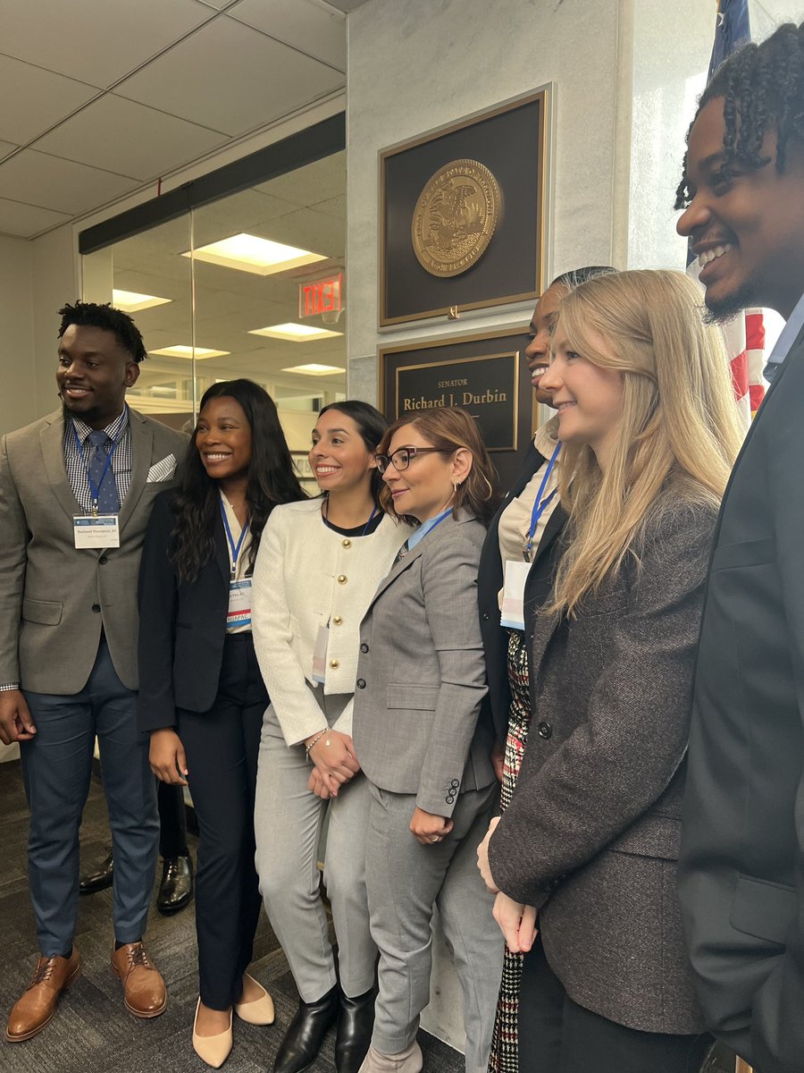 AmerUrological's tweet photo. Our Illinois doctors and patient advocates are busy on the hill today at #AUASummit24 meeting with @SenDuckworth and @SenatorDurbin https://t.co/4CLeELiBq1