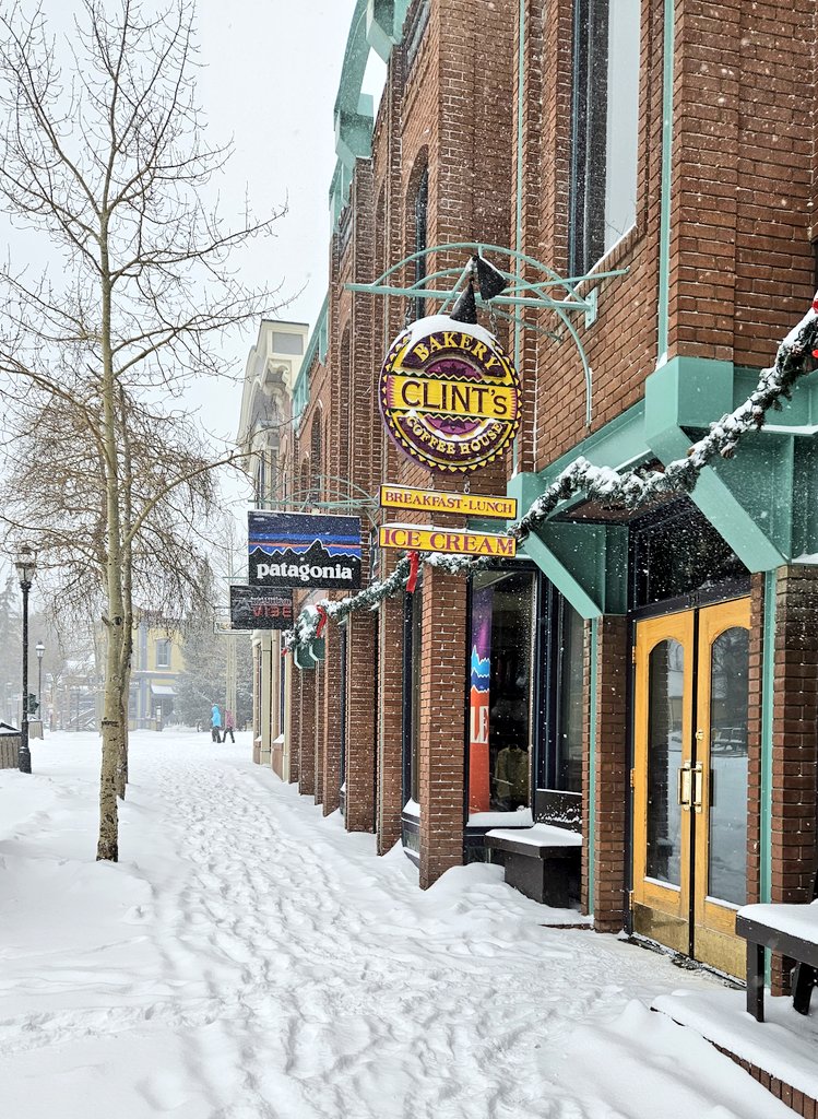 Giddy up #ski & #snowboard nation! #ApresLIVE #Breckenridge #Colorado #Breck #brecklife #breckenridgecolorado #mainstreet #mountaintown #skitown #snow #wanderlust #travel #travelguide #wintervacation #wintertravel #travelphotography #TravelTuesday #traveltips #visitcolorado #cowx