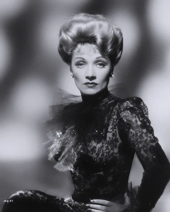 Marlene Dietrich in 1941 #MarleneDietrich #vintagehollywood