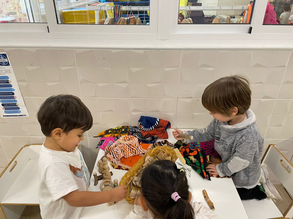 NouPatufet's tweet image. Dilluns: #DiaZen. L'aquí i l'ara pren importància i els mantres, mandales, el ioga i les pràctiques de Mindfulness han estat protagonistes.

#setmananadelasalut2024 #ProgramaSI
#ODS3 #NouPatufet