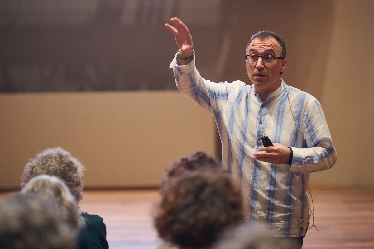 Aún estáis a tiempo de apuntaros al curso de extensión universitaria de la UNED "Excursiones matemáticas" (empeiza el 5 de marzo), que impartimos Pedro Alegría, <a href="/MartaMachoS/">Marta Macho Stadler</a> y yo mismo. Más información aquí: extension.uned.es/actividad/3523…