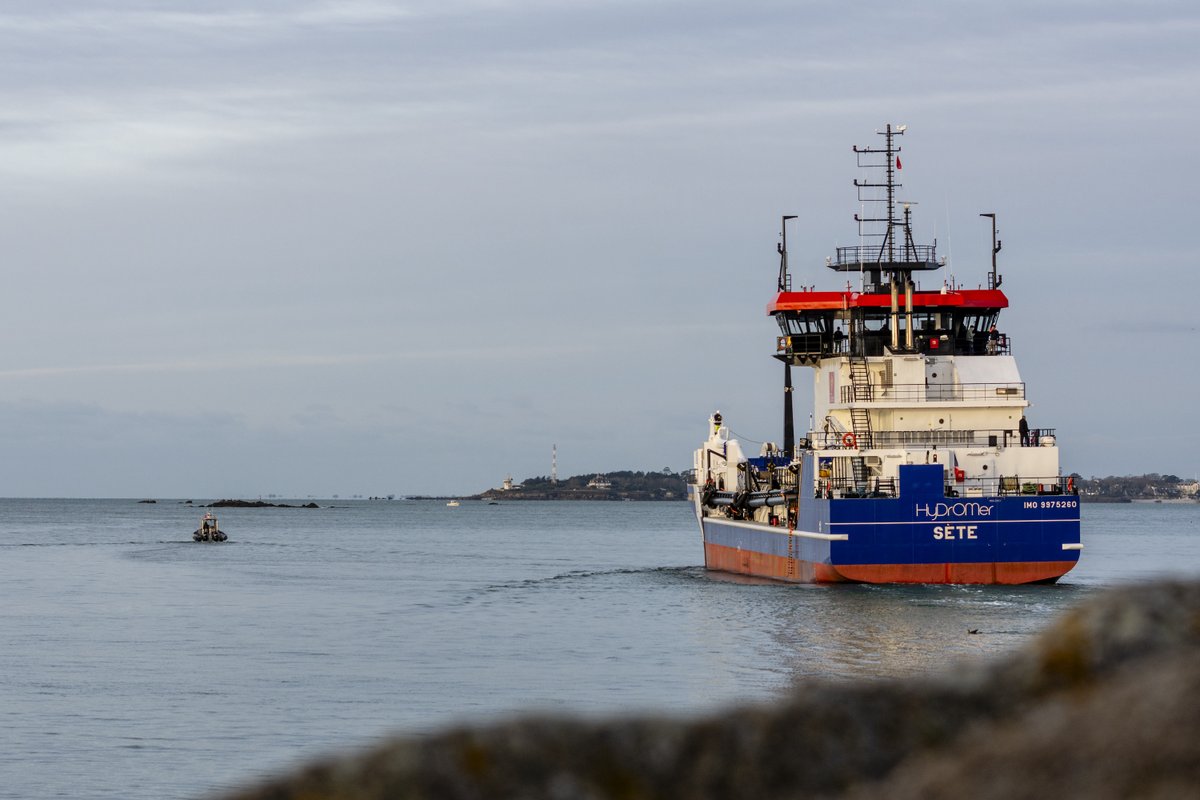 #PiriouNavires [Drague Hydromer] ⚓ Communiqué de presse | La nouvelle drague « Hydromer » prend le départ de Concarneau pour rejoindre le port de Sète-Frontignan 📰piriou.com/la-nouvelle-dr…