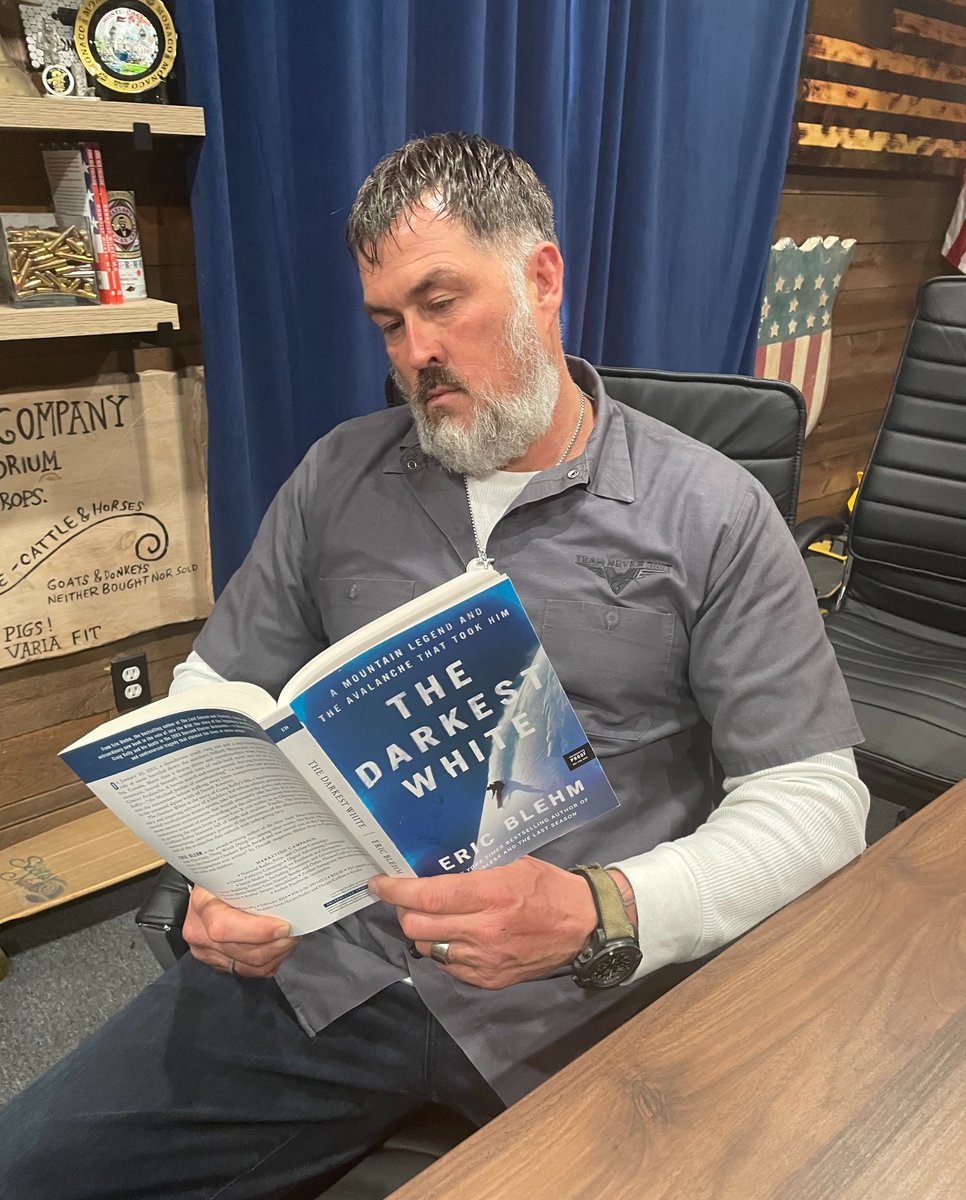 Team Never Quit (@team_neverquit) on Twitter photo Today's a big day β it's the launching of "The Darkest White" by Eric Blehm! βοΈ
Don't miss tomorrow's TNQ Podcast β we've got an episode dropping where you'll hear straight from Eric about his own experiences. Trust us, it's gonna be epic. ππΌ ericblehm.com/books/thedarkeβ¦ <a href="/EricBlehm/">εε°ζ₯εΎ
βεε
</a> Today's a big day β it's the launching of "The Darkest White" by Eric Blehm! βοΈ
Don't miss tomorrow's TNQ Podcast β we've got an episode dropping where you'll hear straight from Eric about his own experiences. Trust us, it's gonna be epic. ππΌ ericblehm.com/books/thedarkeβ¦ <a href="/EricBlehm/">εε°ζ₯εΎ
βεε
</a>