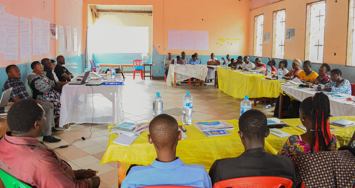 Leo nimehudhuria mafunzo kwa Wahudumu wa Afya Ngazi ya Jamii yanayoendelea kwenye halmashauri ya wilaya ya Ukerewe. Mafunzo haya yanayoratibiwa na mradi wa #USAIDAfyaYanguRMNCAH yamelenga kuwaongozea uelewa kuhusu masuala ya Uzazi na Malezi ili kuboresha afya ya Mama na Mtoto.