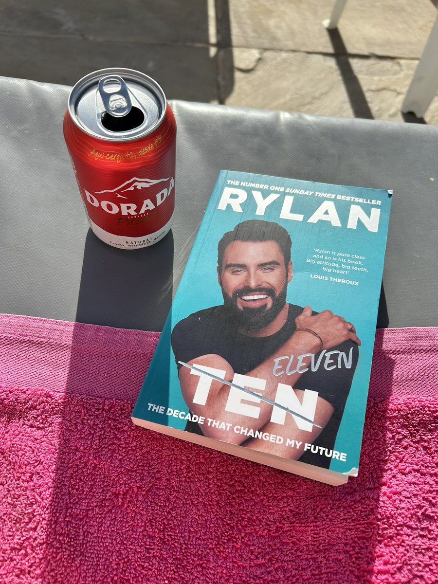 _manda_c_'s tweet photo. Day well spent ☀️🍻 #Tenerife #wintersun @Rylan https://t.co/jhCiEs0YpO