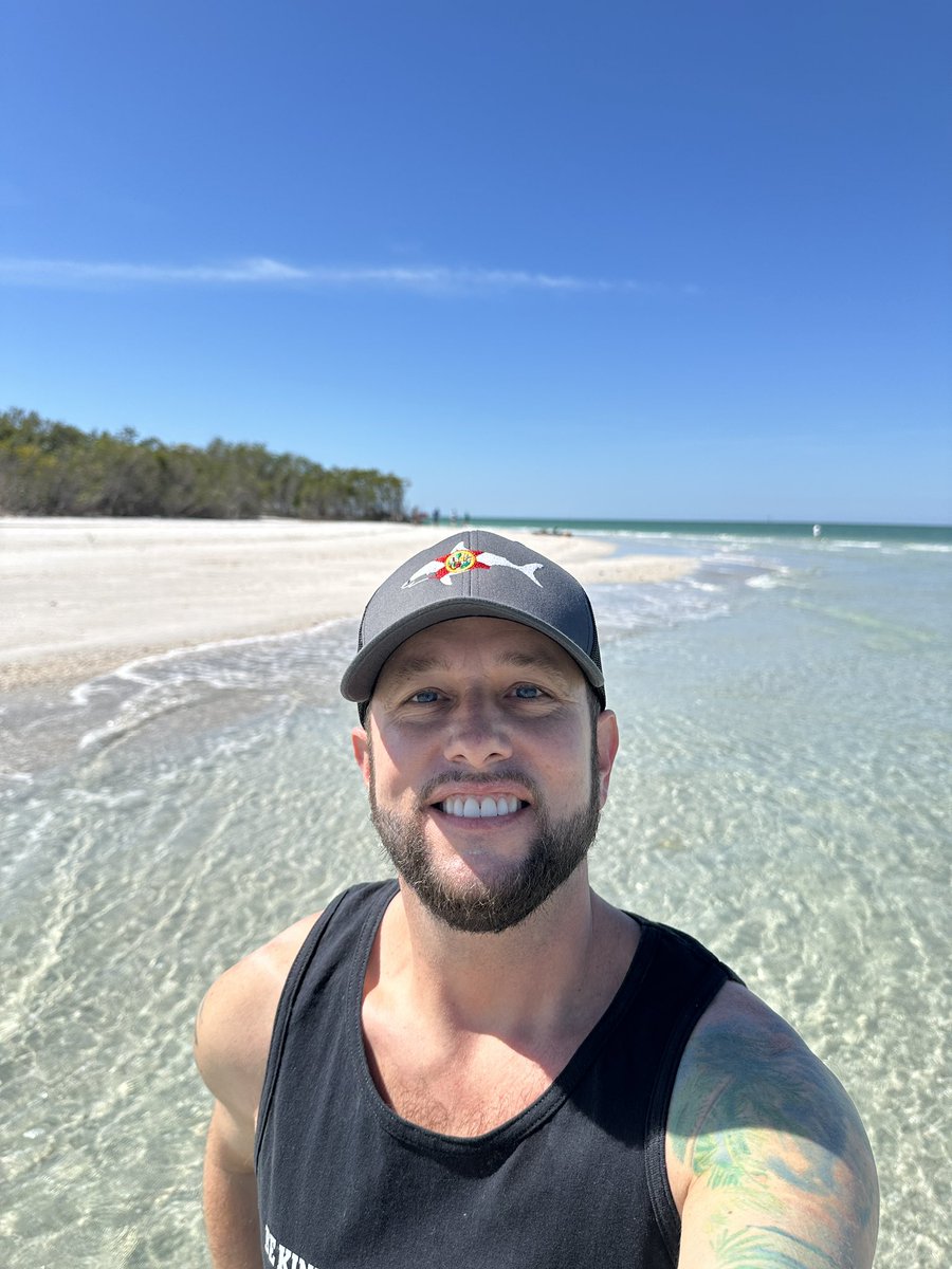 JasonAdamsWFTS's tweet photo. Man Iβve missed this! πποΈπποΈπ Beach weather is back, baby!! #LoveFL #FloridaLife #ShellKey https://t.co/e0tN67vWFt