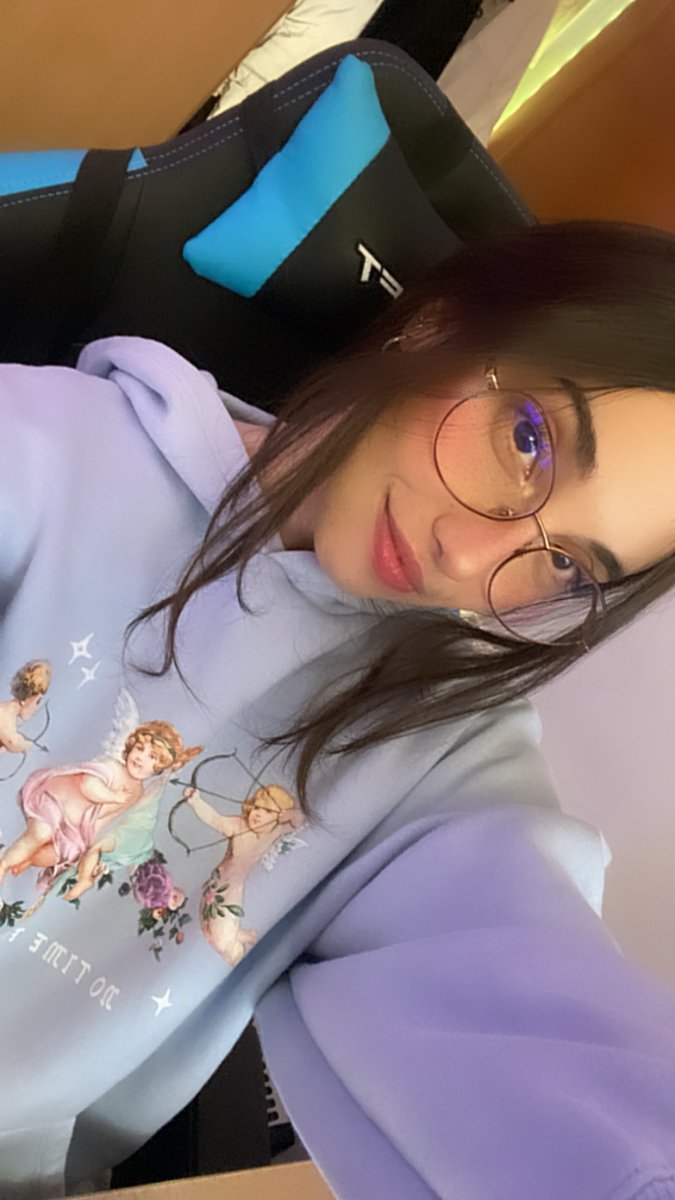 draqiy's tweet image. En directooooo!
Link en bio 🫶