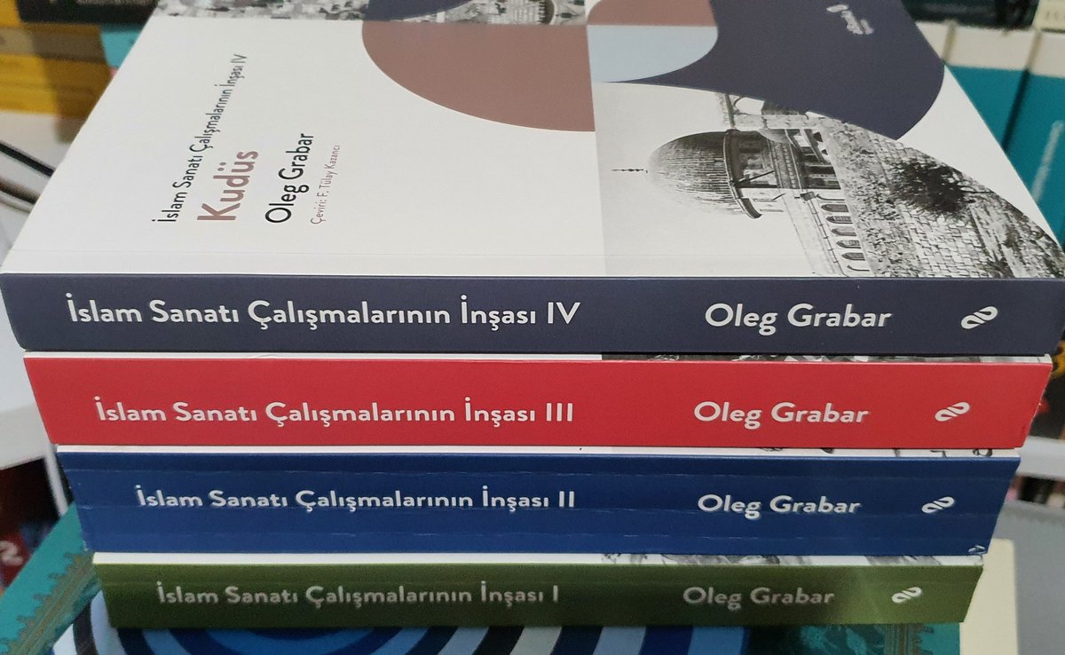 OmerLekesiz's tweet photo. Oleg Grabar'ın İslam sanatı çalışmaları 4. kitapla tamamlandı.
@a_faruk_ GYY olarak sadece bu 4 kitabın yayımıyla yetinmiş olsaydı bile yine muhteşem bir iş yapmış olacaktı. https://t.co/2ZTX7hs2JS