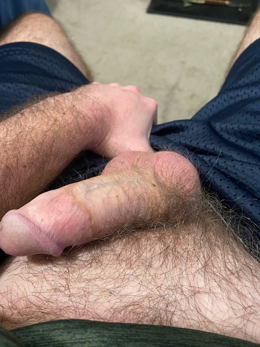 Be a good boy and come milk my cock😈 https://t.co/Yj9m0TRlDI