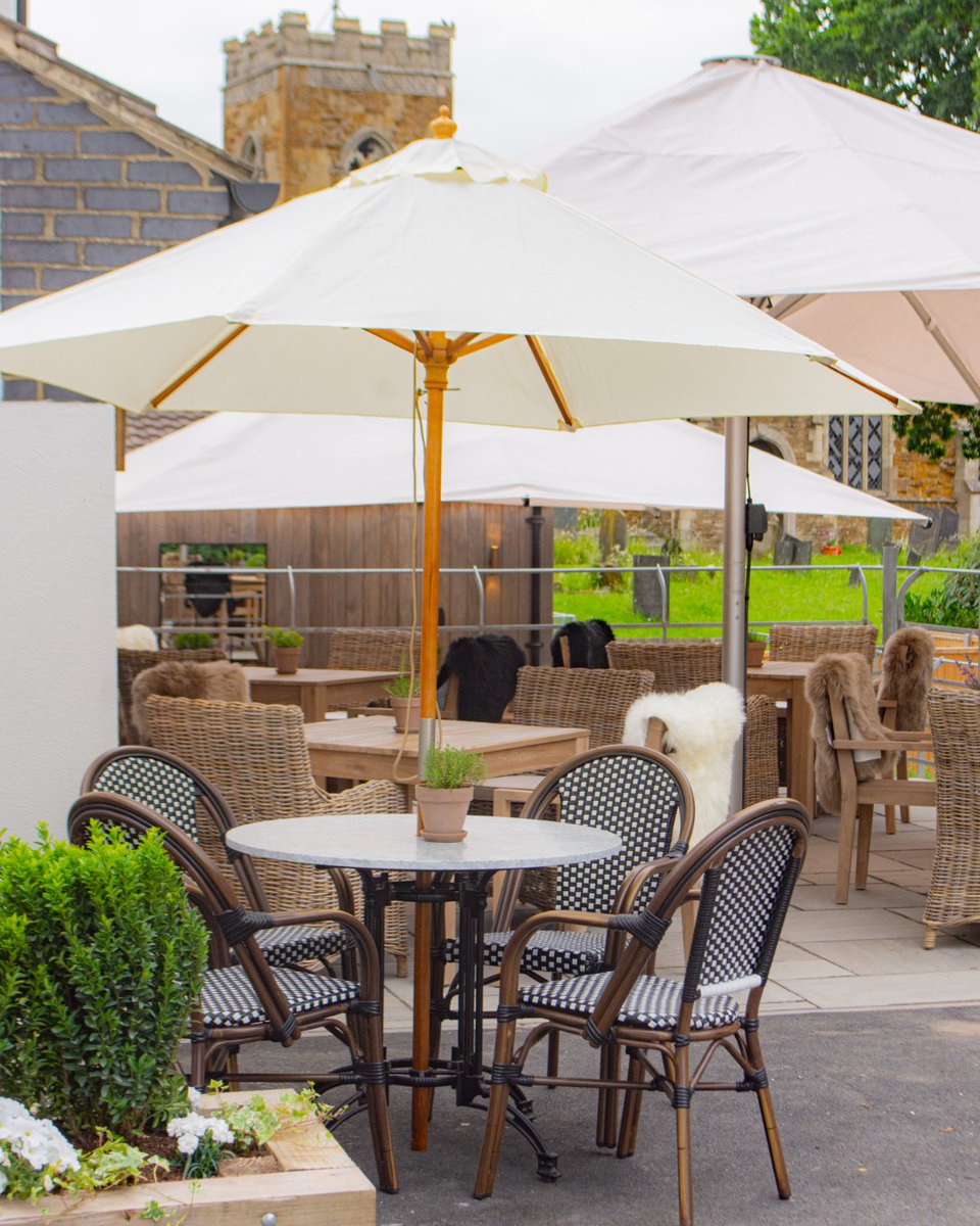 tapandrunCW's tweet image. Counting down the days until we can enjoy sunny spring days on our patios again... ☀️