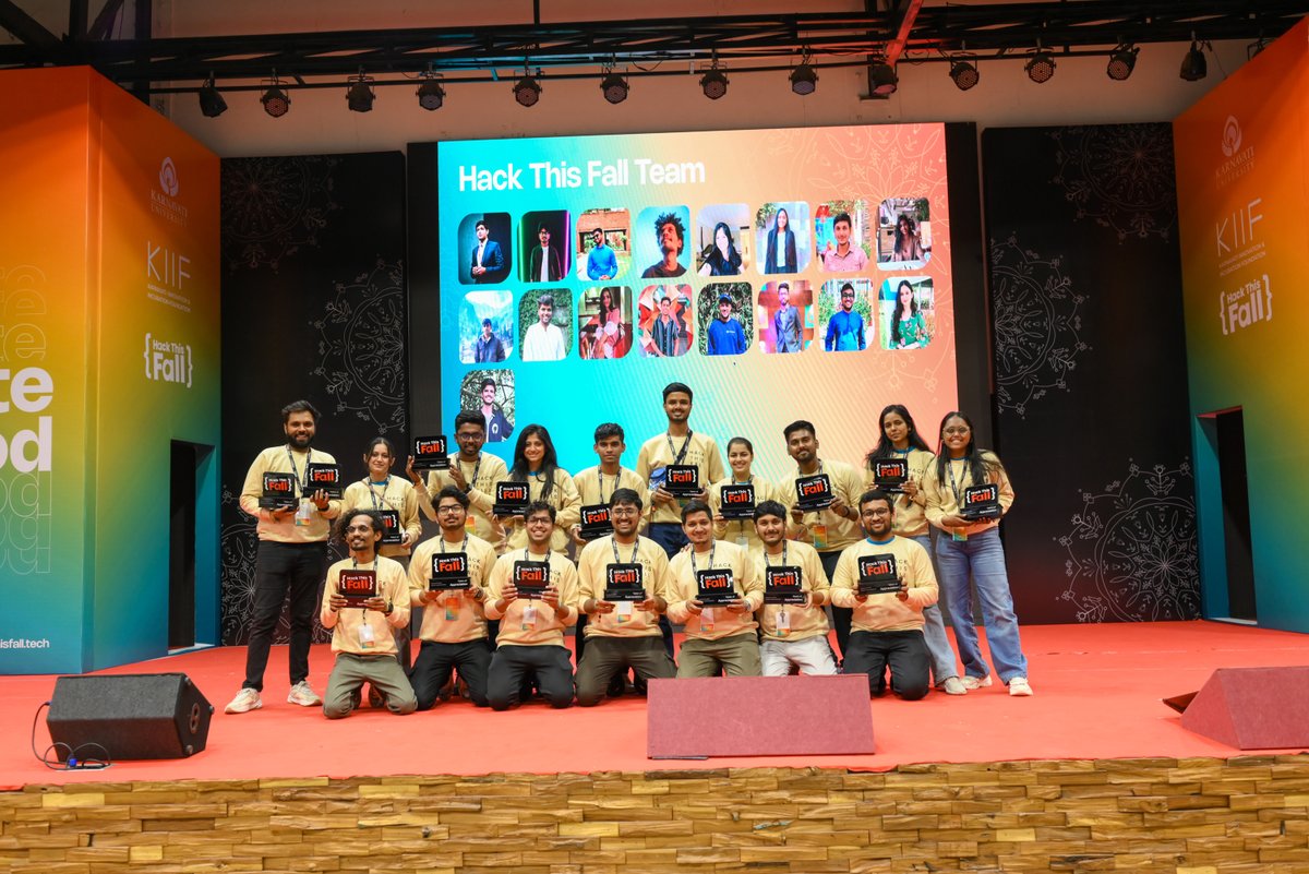 Apoorvdwi's tweet image. This was my third year as a part of the organizing team at @hackthisfall and it has been an absolute delight to see the community grow to 9K+ people on Discord as of now 🔥

A thread 🧵