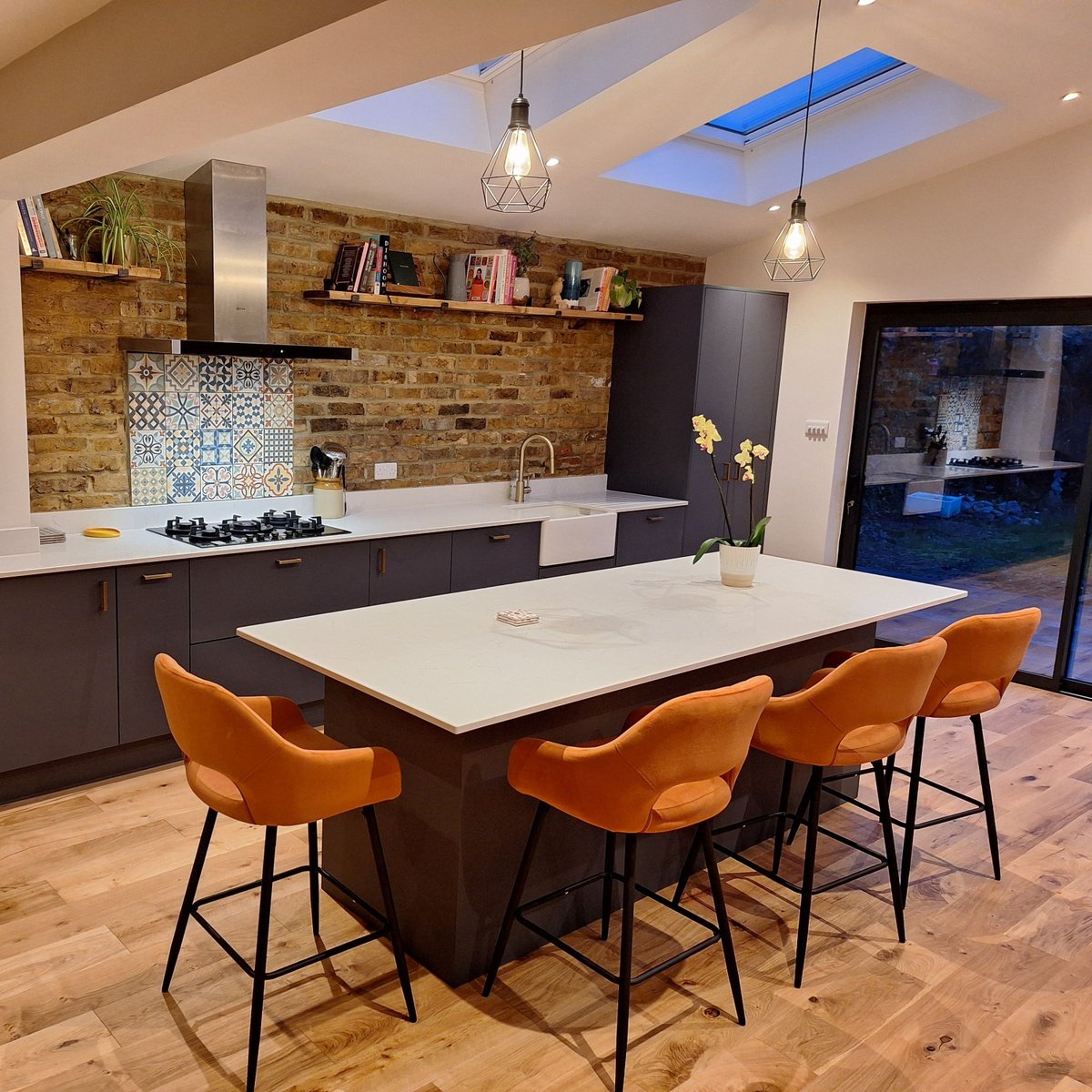 Smooth and seamless slab doors are now synonymous with contemporary interior design. Radiating simplicity and sophistication, they stand out as a favoured option for both homeowners and designers. ⁠