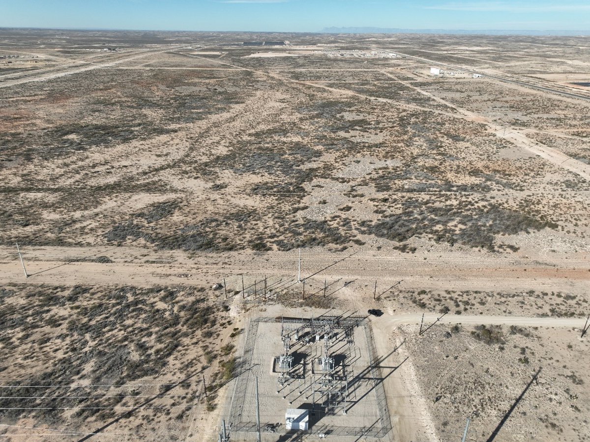 Hut8Corp's tweet photo. It’s a great day to build, esp. when it’s at a 40% savings over buying turnkey sites! Construction is underway at our newest site in Culberson County, TX: expected to come online in Q2, the 63 MW site is expected to have up to 3.6 EH/s of self-mining capacity. More info in our release: https://t.co/7hdzeMAIY4 and stay tuned—additional updates to come.