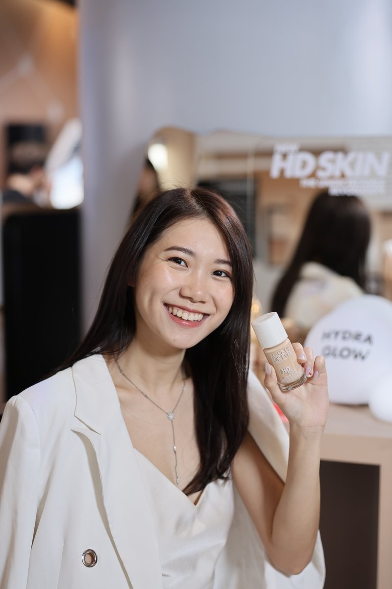 Throwback to our #HDSKIN Hydra Glow launch party in Hong Kong, where our friends of the House came together to discover and celebrate the latest addition to our #HDSKIN range. #FocusOnMe #MAKEUPFOREVER