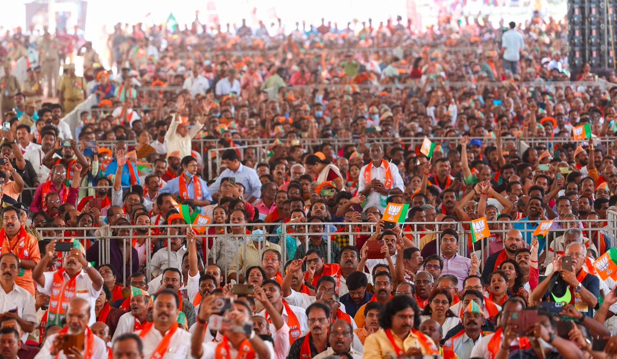 surendranbjp's tweet photo. Thiruvananthapuram was filled with excitement as @narendramodi ji attended the #KeralaPadaYatra! The air reverberated with chants of "Modi, Modi," and the crowd's enthusiasm was palpable – everyone was energized! Grateful to the wonderful people of Thiruvananthapuram for their love and warmth.