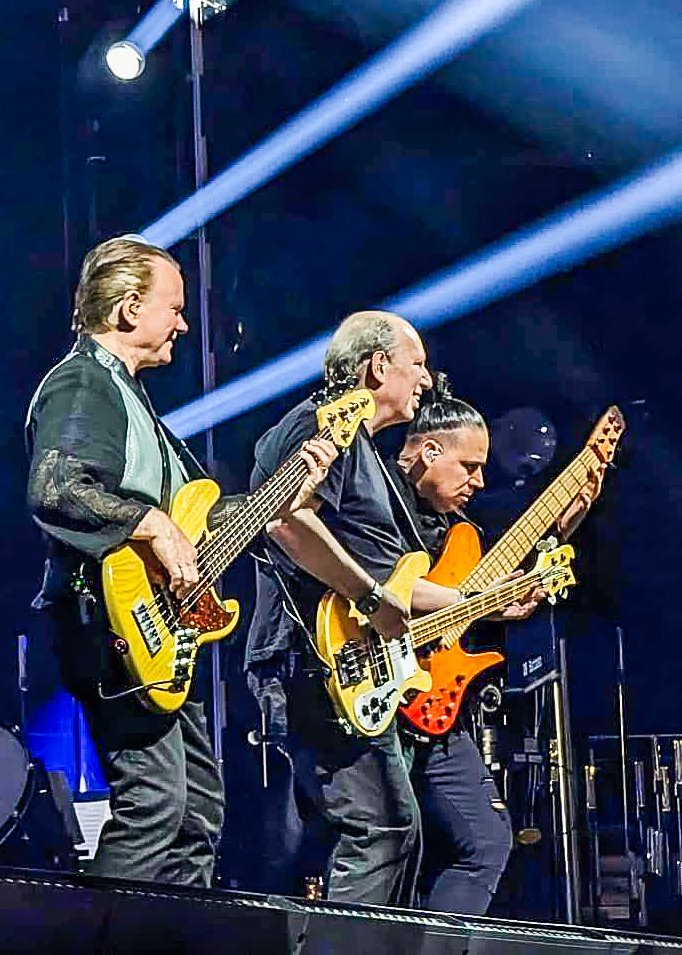 whiskeyrich's tweet photo. Post a concert picture you took.
Here are four from some of my favourite gigs...
Hans Zimmer Live
Foo Fighters at Wembley
Pet Shop Boys at Eden Project
Chvrches at Ally Pally https://t.co/3Zy9Yi0Mbc
