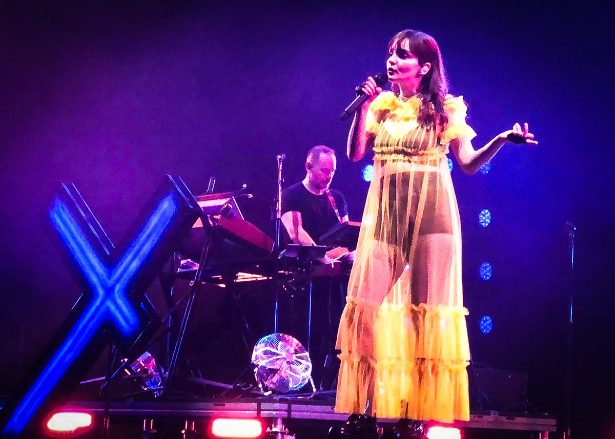 whiskeyrich's tweet photo. Post a concert picture you took.
Here are four from some of my favourite gigs...
Hans Zimmer Live
Foo Fighters at Wembley
Pet Shop Boys at Eden Project
Chvrches at Ally Pally https://t.co/3Zy9Yi0Mbc