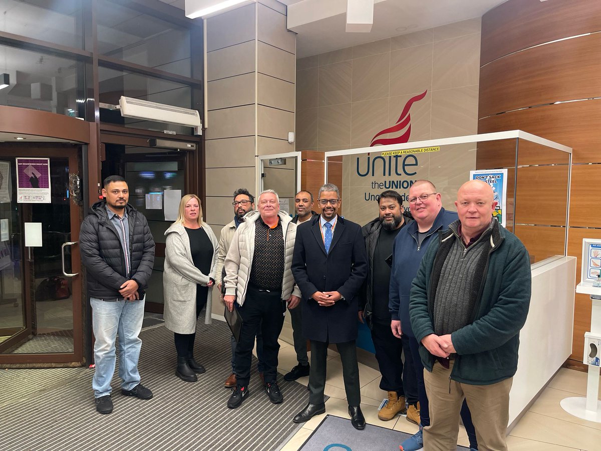 Brilliant to meet with @2000jama and @UniteWales taxi driver reps from RCT, Cardiff, Newport, Vale of Glamorgan and Swansea branches last night. Delighted to have your support!