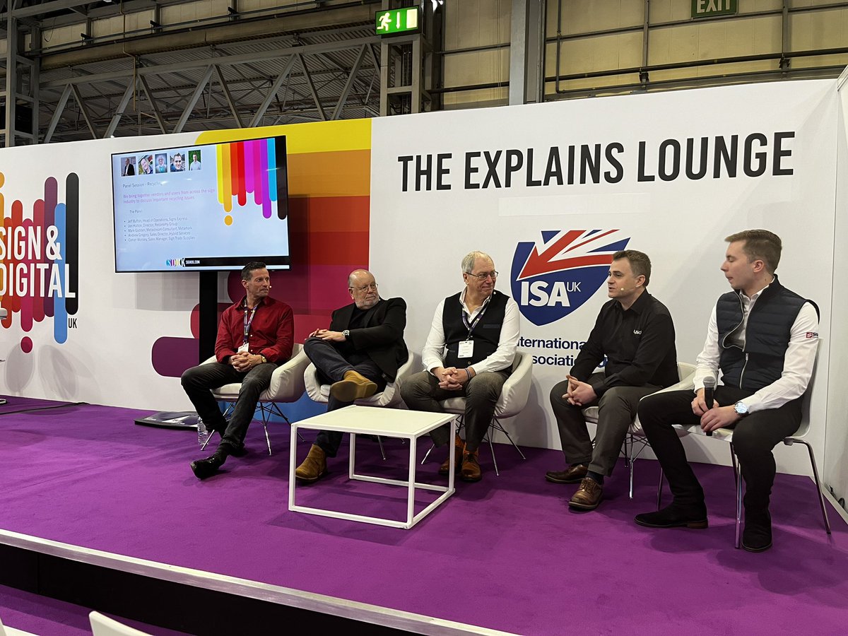 Talking sustainability at @Signanddigital with Hybrid sales director, Andrew Gregory reporting on our Let’s do More Mimaki solvent cartridge recycling scheme. #sduk hybridservices.co.uk/lets-do-more/