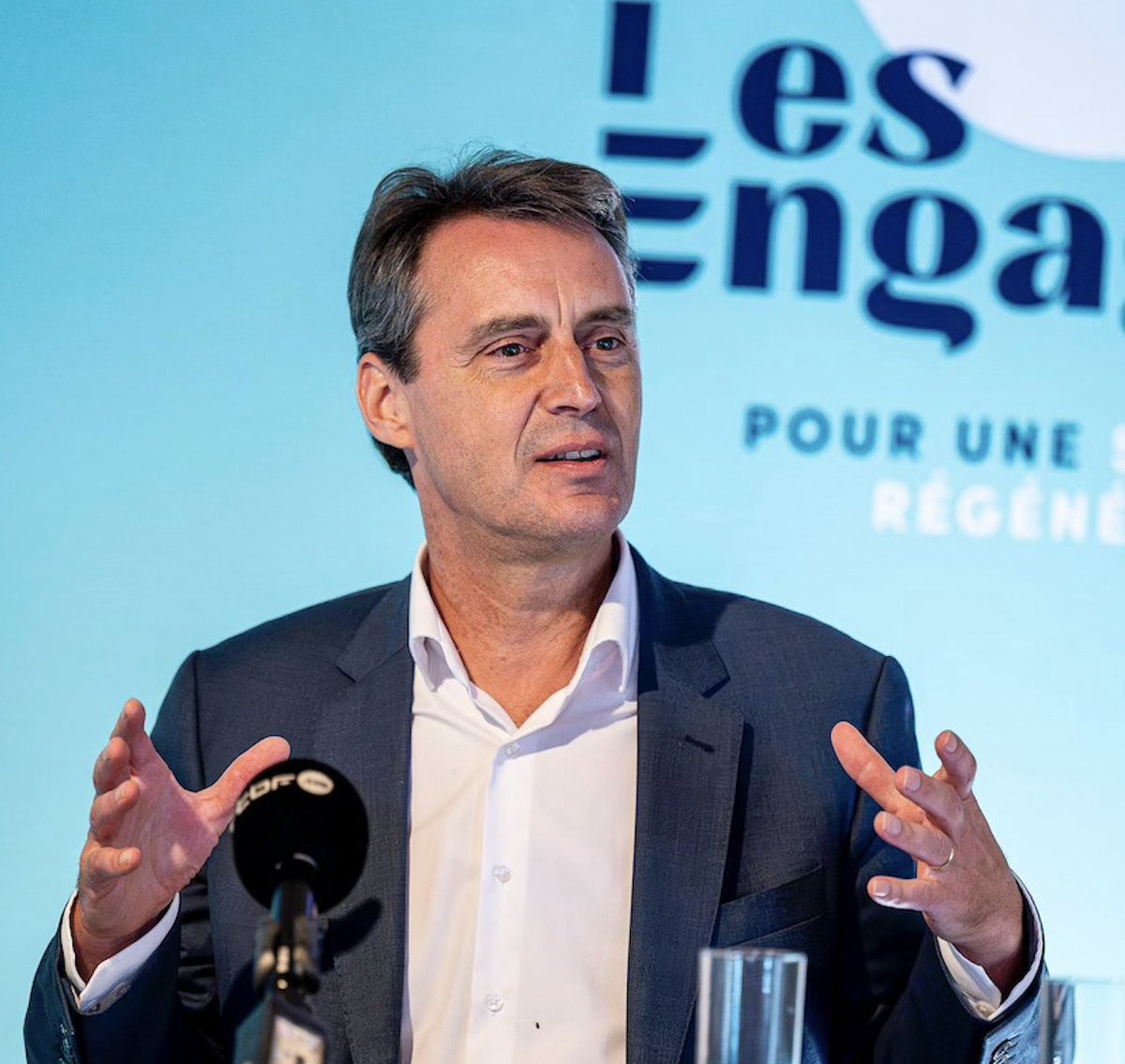 Engagez-vous ! 😉Je suis candidat aux élections de 2024 pour 'Les Engagés' dans le Brabant Wallon, voir vincentblondel.be. Pour s’inscrire à ma newsletter (sans engagement 😉): t.ly/tnMsS Pour apporter votre soutien 👍👍 t.ly/Vk2T1 Bienvenue !