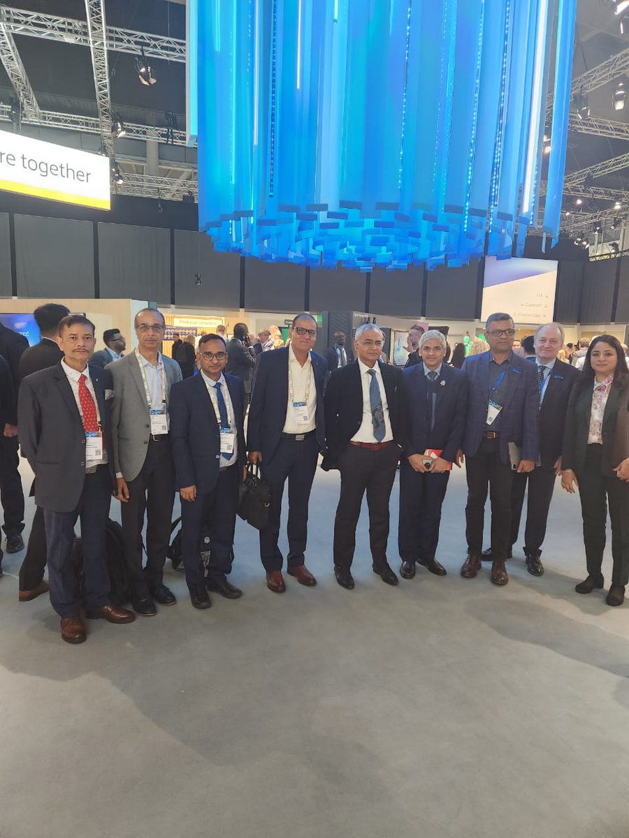 Secretary (T) @neerajmittalias, engaged in productive discussions with @nokia  @ericsson  and @Cisco representatives at #MWC2024 to explore avenues of advancements in 5G , 6G and next-generation technologies. #TelecomInnovation

@MWCHub @GSMAPolicy @GSMA