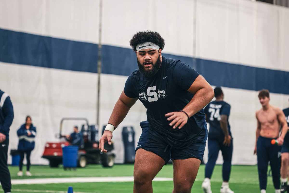 Phil Trautwein (@coachtrautfb) on Twitter photo Winter workout #7 competitor of the day: <a href="/vegaioane17/">Olaivavega “Vega” Ioane</a>! Maximum effort all day! #WeAre #BrickSquad Winter workout #7 competitor of the day: <a href="/vegaioane17/">Olaivavega “Vega” Ioane</a>! Maximum effort all day! #WeAre #BrickSquad