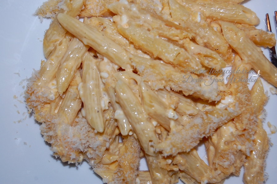 DexieJaneRW's tweet photo. #MeatlessTuesday: Baked Penne Rigate With Cottage Cheese & Sour Cream https://t.co/iV1nbK7NII
#bakedpasta #bakedpenne #pastadishes #cheesy https://t.co/2MHZjLKieO