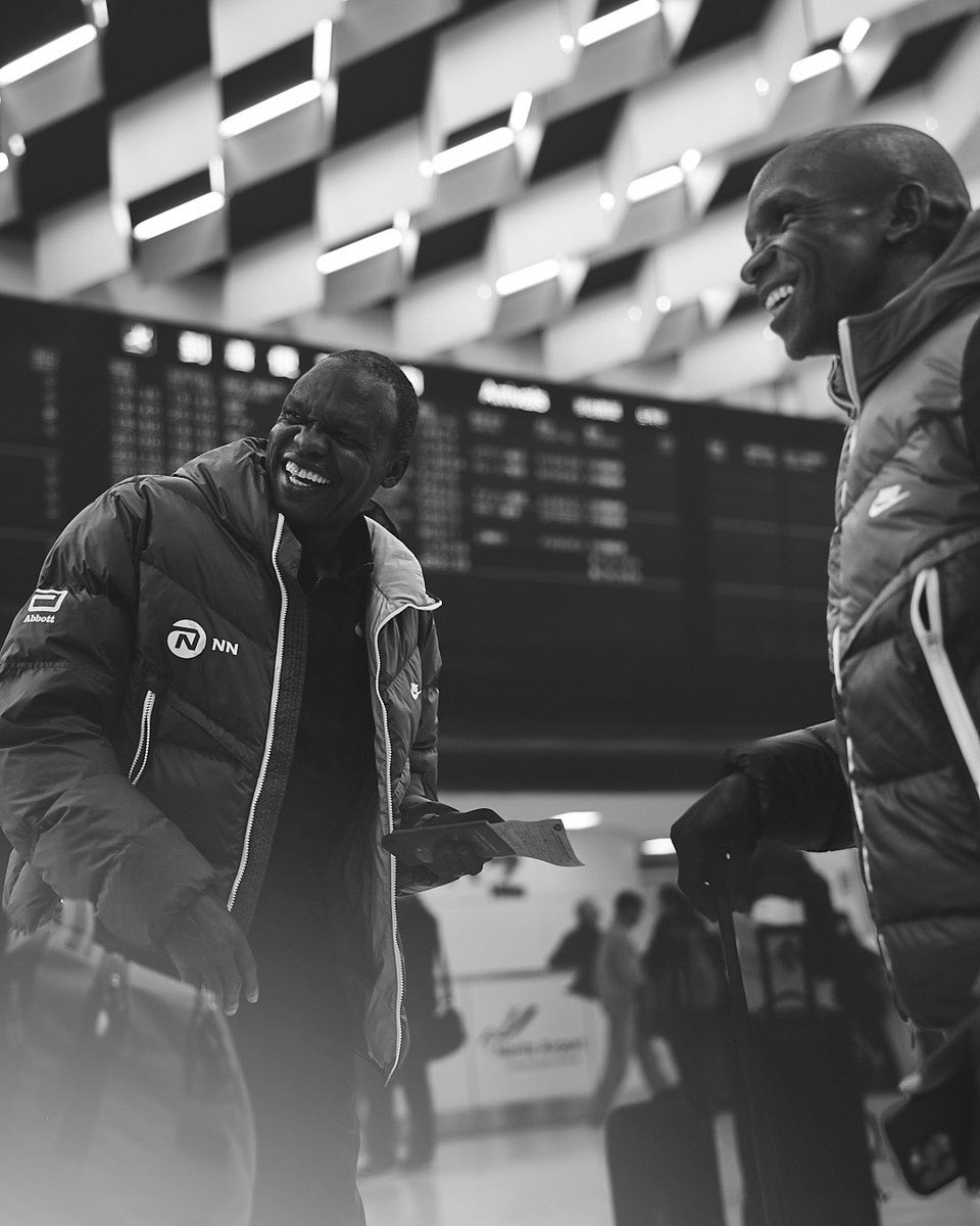 dsmfrunningteam's tweet photo. Konnichiwa, Tokyo! 🇯🇵 https://t.co/GFcV8NvGrh