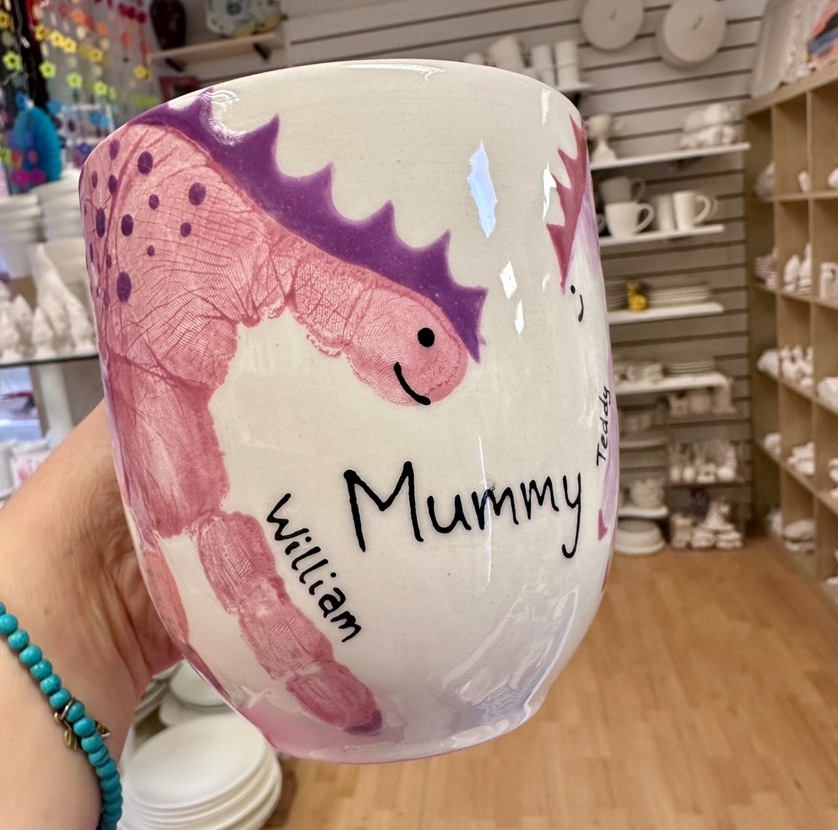 Is your Mum, Nanna, Like a Mum etc absolutely ROARSOME? If you think they are why not show them how much you love them this Mothers Day and book in to have their handprints turned into a roar-tastic dinosaur
#mothersday #mothersdaygifts #uniquegifts #giftsformum #giftsforgrandma