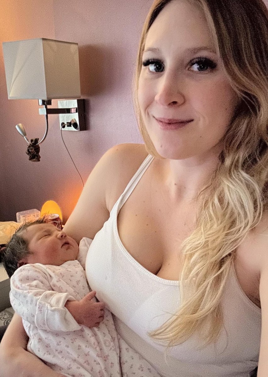 Ward 35 would like to congratulate Leah and Rob on the birth of their beautiful baby girl… 🩷🩷 baby number 2 for us in 2024 so far 👶 <a href="/Urmimc/">Urmi McSherry</a> <a href="/TabethaDarmon/">Tabetha Darmon</a> <a href="/MelWoolfall/">Melanie Woolfall</a> <a href="/Respnursesrli/">Respiratory Nursing Team RLI & WGH</a> <a href="/ShahedalB/">Prof Shahedal Bari</a> <a href="/aaroncumminsNHS/">Aaron Cummins</a> <a href="/ehenners/">Emily Henry-Farncombe</a>