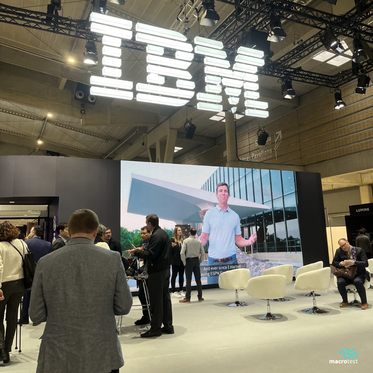 ¡Estamos viviendo el futuro en #MWC24! 🌐📱

Estamos emocionados de estar presentes en otra edición más. Está siendo un evento repleto de experiencias fascinantes🚀✨ 

 <a href="/MWCHub/">MWC</a> #MWCBarcelona #innovaciontecnologica #innovacion #futurodigital #mobile #Barcelona #Macrotest