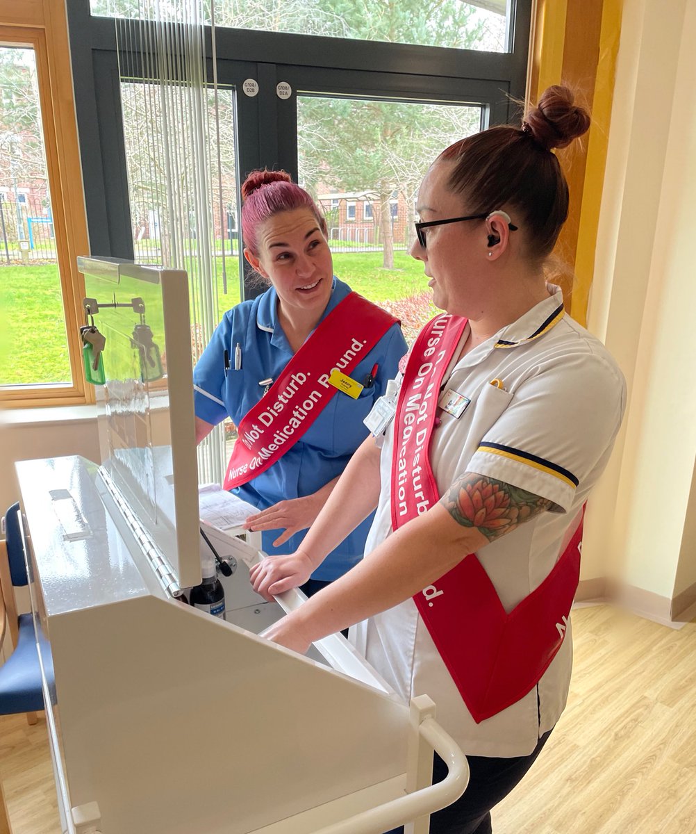 Sarah Smith, Student Nurse, and Jeni Tracey, Staff Nurse, are carrying out one of four medication rounds completed daily in Goscote Hospice. 💊

Jeni is supporting Sarah to develop her skills ready for qualifying as a registered nurse later this year. #OnShiftWithWHT