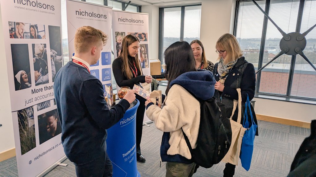 Busy day at the <a href="/lincoln_college/">Lincoln College</a> careers fair meeting plenty of young people who are exploring their futures 🤔