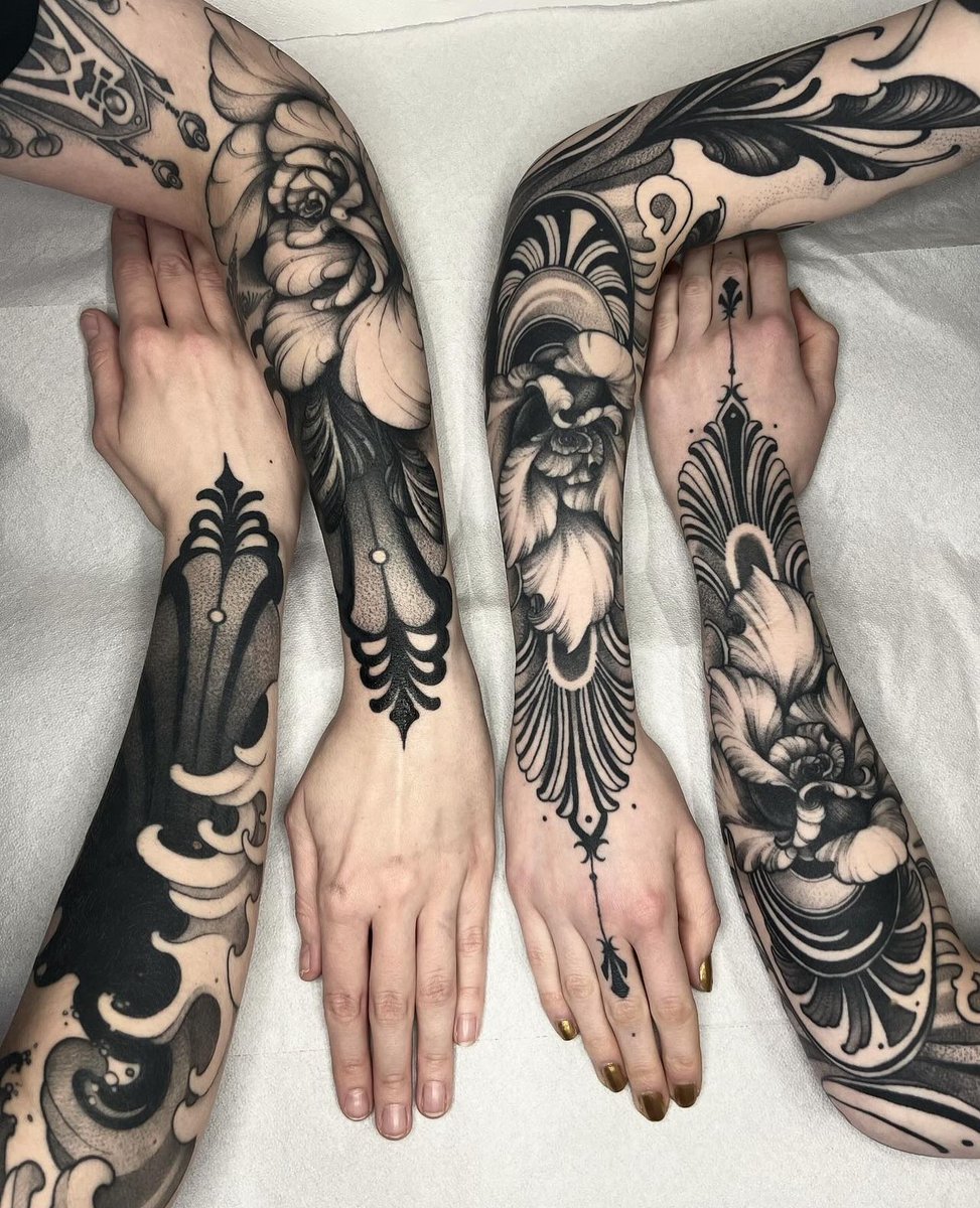 worldtattooG's tweet image. Tattoo artworks by © Annabelle Meister.