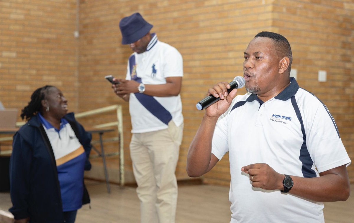 GautengeGov's tweet photo. 🚀 The youth of Orange Farm are experiencing government programs aimed at bridging the unemployment gap and empowering them to succeed in today's economy.
💼 With a vast number of skills training, we've got you covered! Ngwana'ko gae just #useourservices
#GrowingGautengTogether https://t.co/RwqjyXYSTM