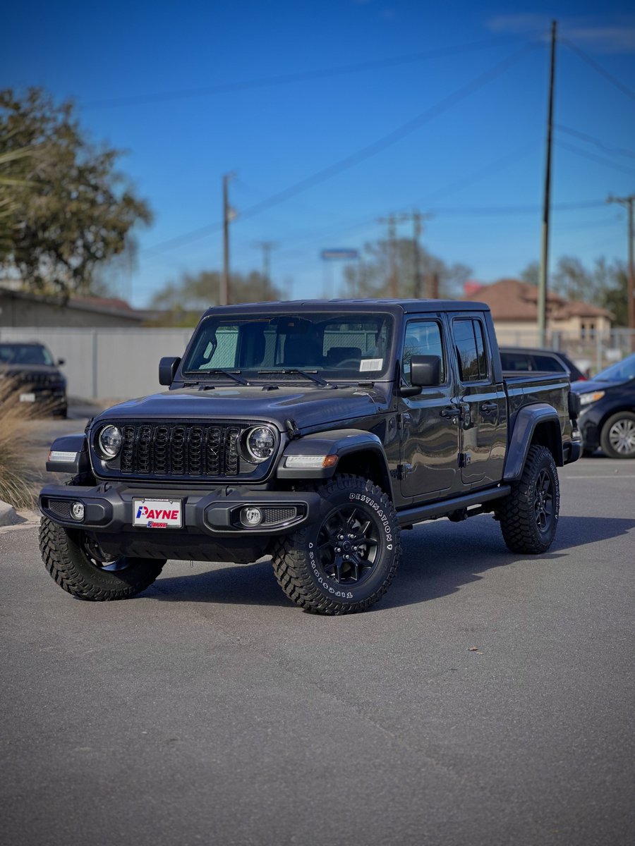 payne_edinburg's tweet photo. Unleash the adventurer in you with the Jeep Gladiator Willys, now available at Payne Edinburg Chrysler Dodge Jeep RAM.

Experience legendary off-road capability and timeless style.

Visit us in store or online at https://t.co/J5HGBiysSQ

#JeepGladiatorWillys #OffroadLegend https://t.co/uNNSjy3UrY