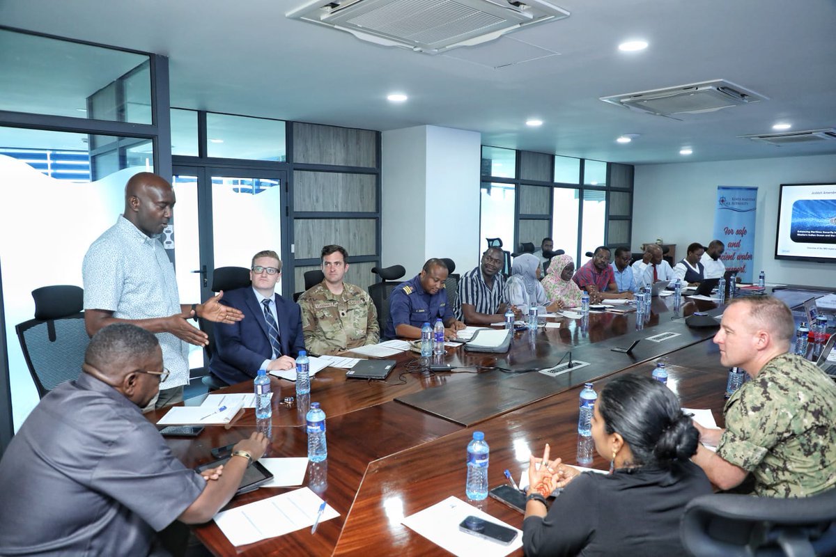 IMOsecurity's tweet photo. @IMOSecurity &amp; @kmakenya organized a half-day seminar on enhancing Maritime Domain Awareness for strategy officials, in Mombasa. They shared MDA good practices &amp; how to progress the devpt of Kenya's National Maritime Security Strategy @CrimarioII @denmarkinkenya @USNavyAfrica https://t.co/h5ON3pvaEP
