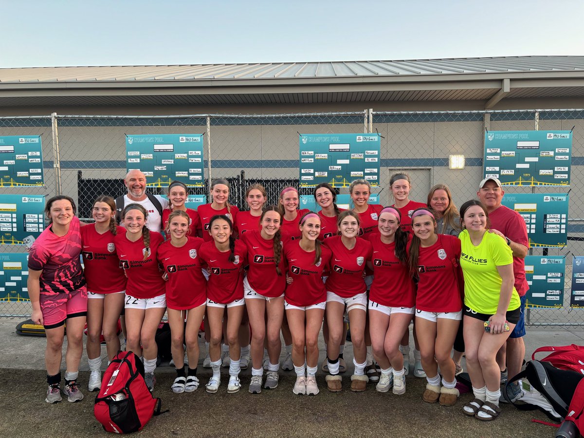 AFA_Gunners18's tweet photo. Finish yesterday’s finals 0-0 but drop a tough one in pks 4-3 to @SoccerNationals in National PRO finals. No reason to hang our head. Congrats to them and we can’t wait for nationals! @NationalLeague @AFAFillies @Brinks_9 https://t.co/xj9W7YZ5Lo