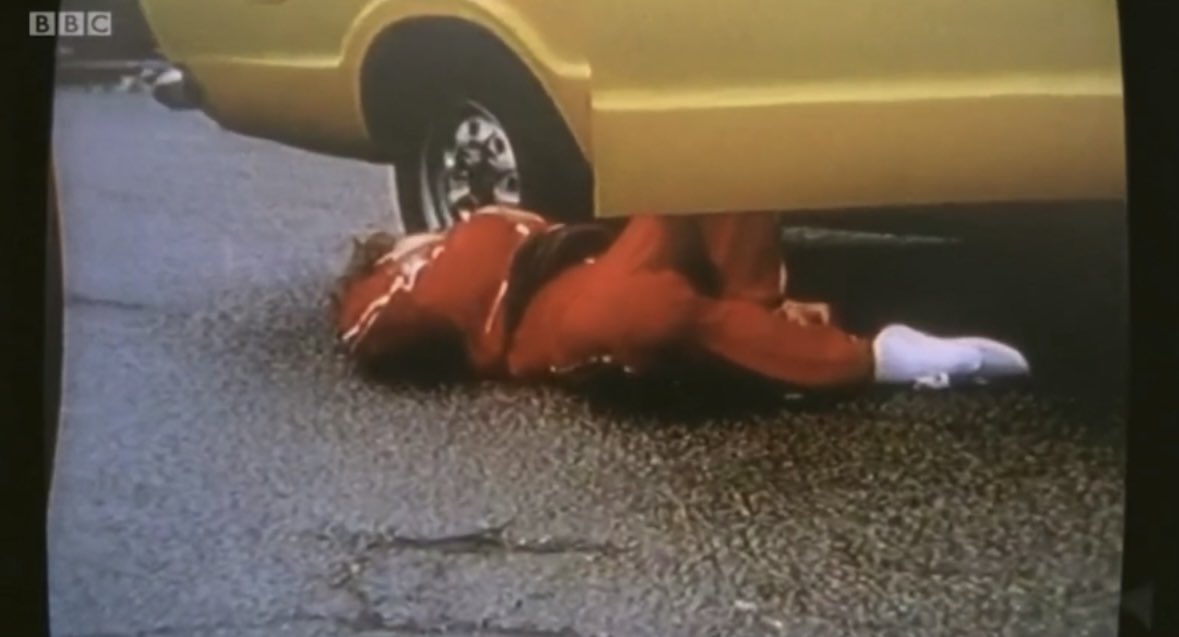 MacfadyenDaily's tweet image. Matthew Macfadyen in Ashes to Ashes.

#matthewmacfadyen #ashestoashes