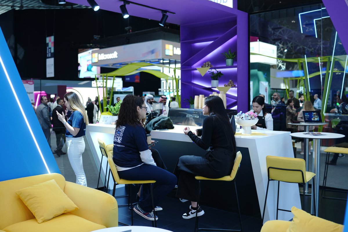 memobtechnology's tweet photo. 📣AND WE'RE HERE!
#MEmob+ has landed at @websummitqatar
Calling all #WebSummitQatar attendees and partners Visit us at the big M booth, E219, for an immersive experience 🔝
Coffee, games, and much, much more await you. Find your seat and let's chit-chat—we're waiting for you! https://t.co/K8wsyrvW8Q