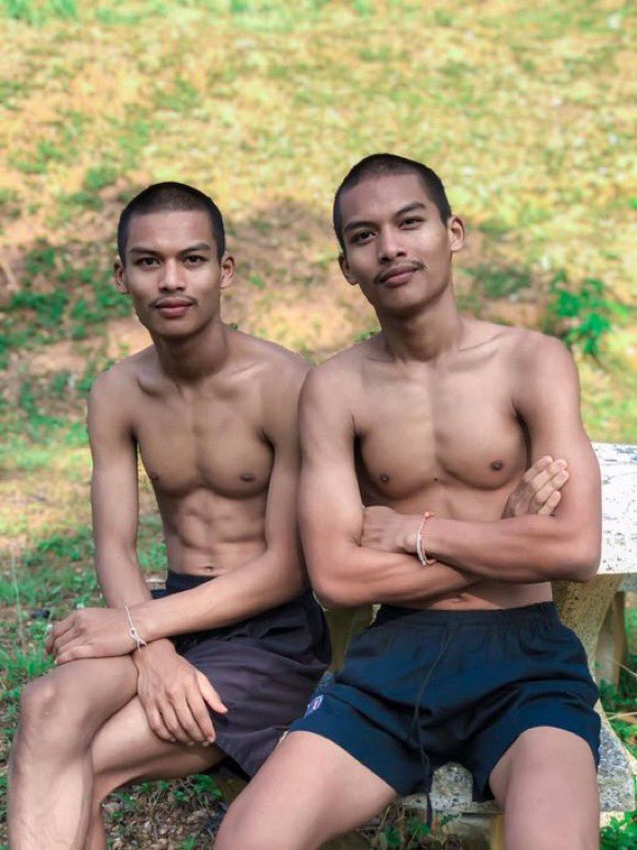 xrdsegjj's tweet photo. ติดตามมาตั้งนานสองคนนี้
ชอบคลิปนี้มาก https://t.co/MSPkn1lUEU