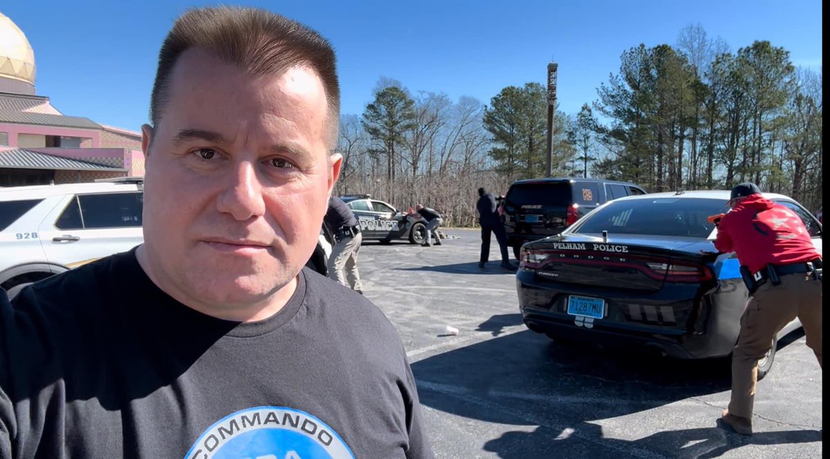 CommandoDefense's tweet image. COMMANDO DEFENSE ACADEMY SWISS 
STRATEGIES &amp;amp; TACTICS OF PATROL STOPS
SWAT Instructors Uliks Gjonaj during the training in Alabama - USA 🇺🇸 with the most specialized Police of the State.