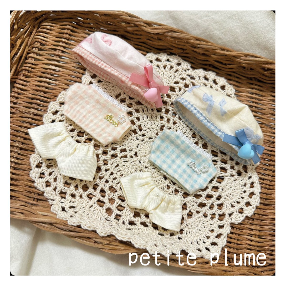 _petite_plume's tweet photo. ⋆⸜ petite plume  booth頒布開始 ⸝⋆

𖤐 23:00〜
遅い時間に申し訳ありません🥲
今回はセット商品がメインになります ˎˊ˗

うさちゃんの再販もあります🐰🍓
宜しくお願いします𓂃𓈒𓏸︎︎︎︎ 

https://t.co/SDZPszyLGf https://t.co/5sOTnwopdi
