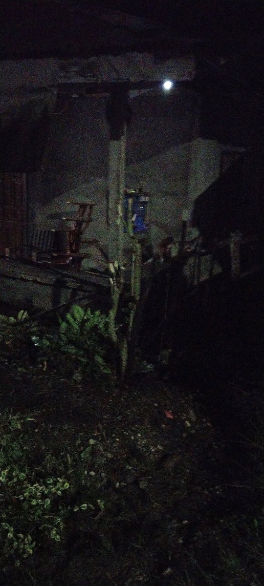 hellowtier's tweet image. Ang ilang hulog piso naay bantay. Ahak, bahala mo oi