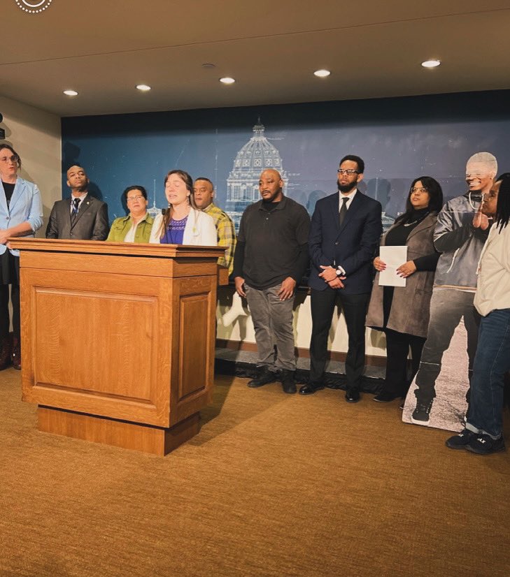 Last week, we announced PM’s legislative priorities for a safer MN at the Capitol. Thanks to @KaohlyVangHer , @CedrickFrazier, Rep. Leigh Finke, & advocates Monica Jones, Kiwanis Vilella, & Kentral Galloway for standing with us. We owe it to Minnesotans to get this done.
