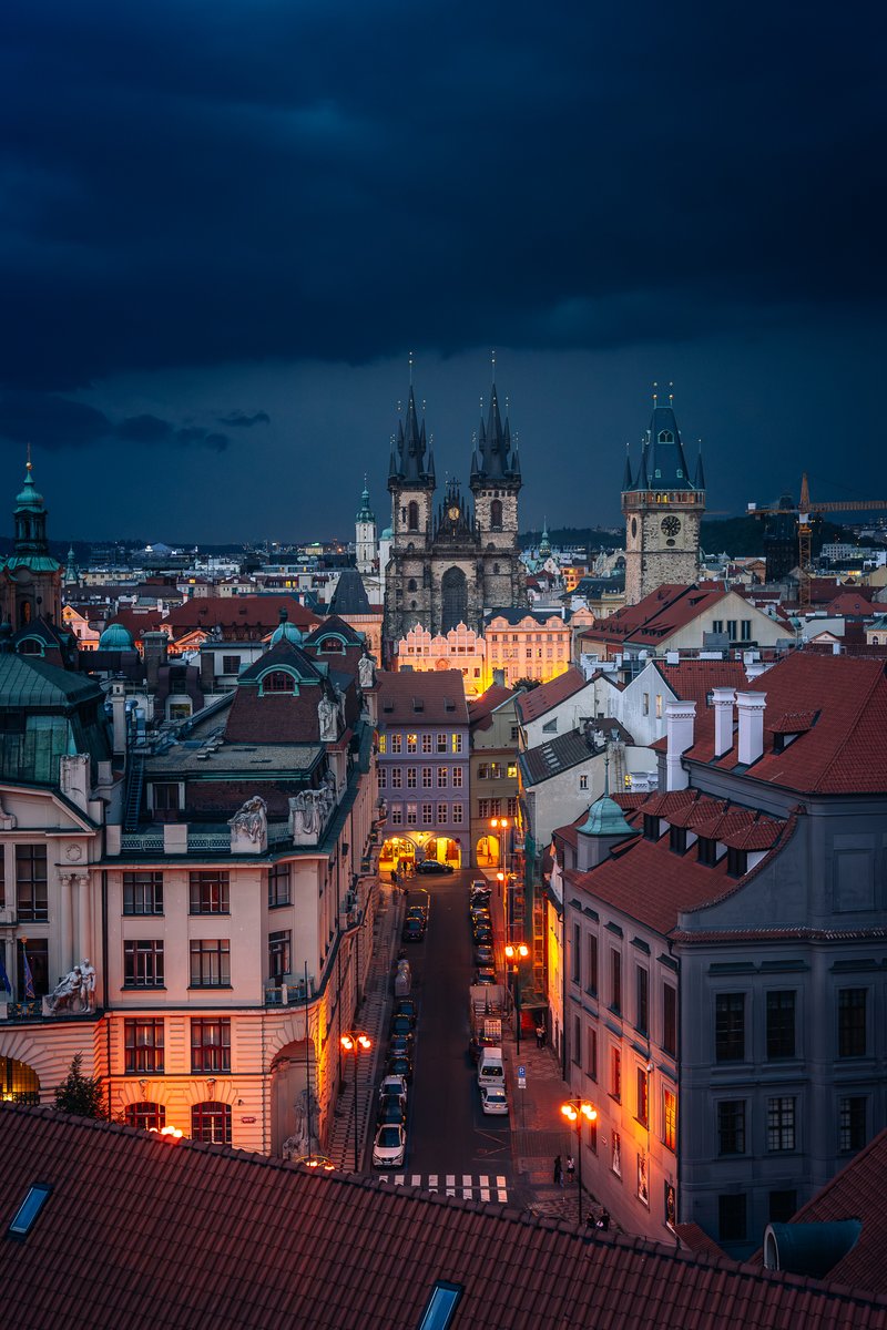 For this unparalleled view of Prague, climb up to Klementinum’s Astronomical Tower 🔭. Visit the magnificent Baroque library. One of world’s most beautiful libraries dates back to 1556. 🆓 Free access for Prague Visitor Pass holders 👇praguevisitorpass.eu