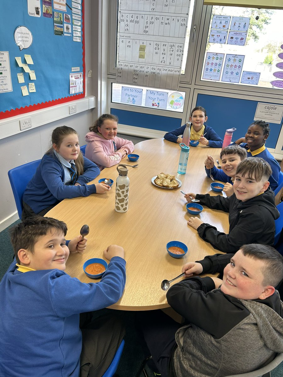 MrsMeekMPS's tweet photo. You canโt beat homemade soup and homemade bread! Well done to this super group of P6 and P7 children! #cookingintheclassroom #nlcancook @MuirhousePS https://t.co/1vYPX1x7b3